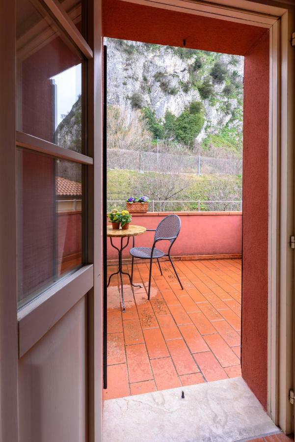 La Locanda Del Povero Diavolo Torriana Luaran gambar