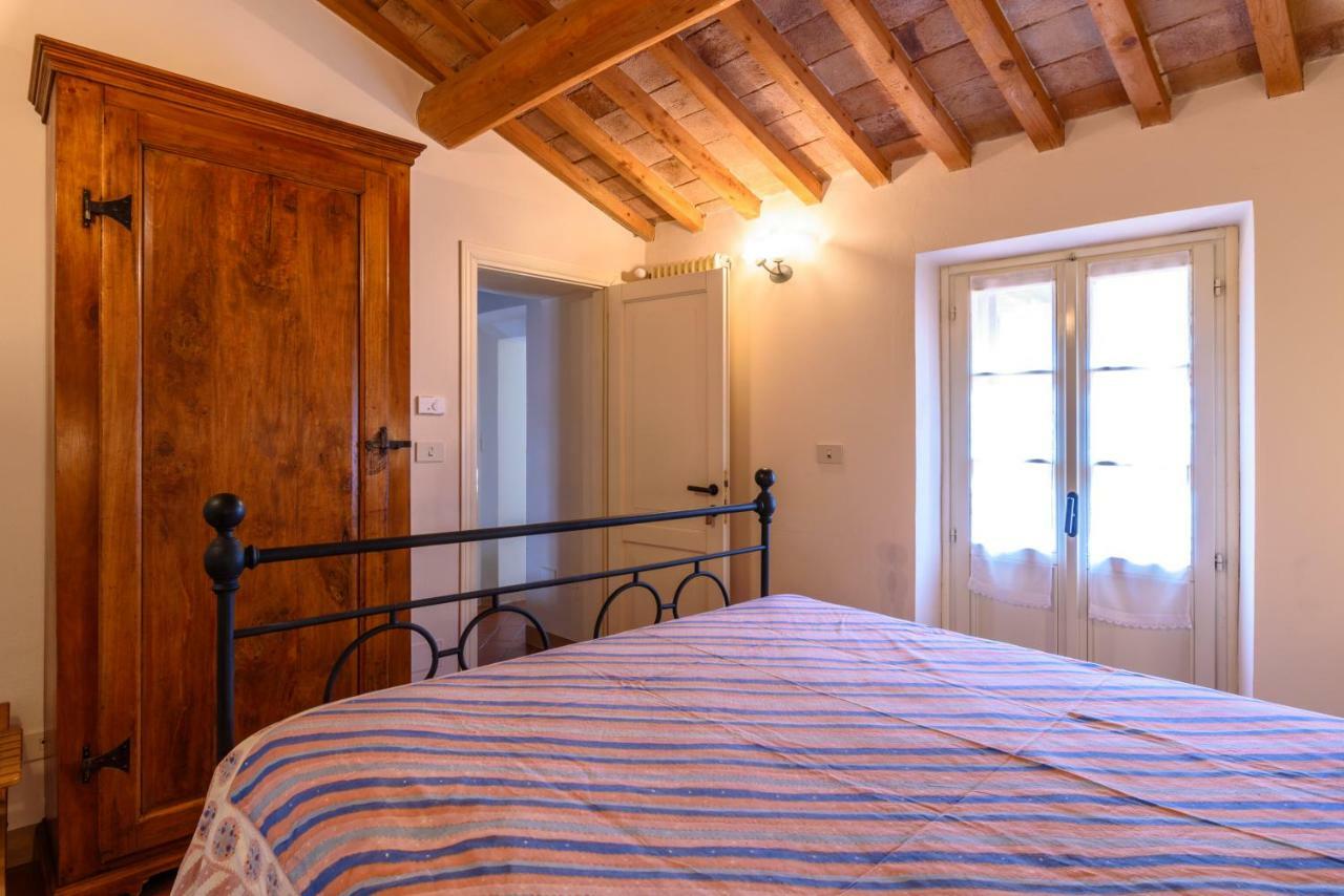 La Locanda Del Povero Diavolo Torriana Luaran gambar