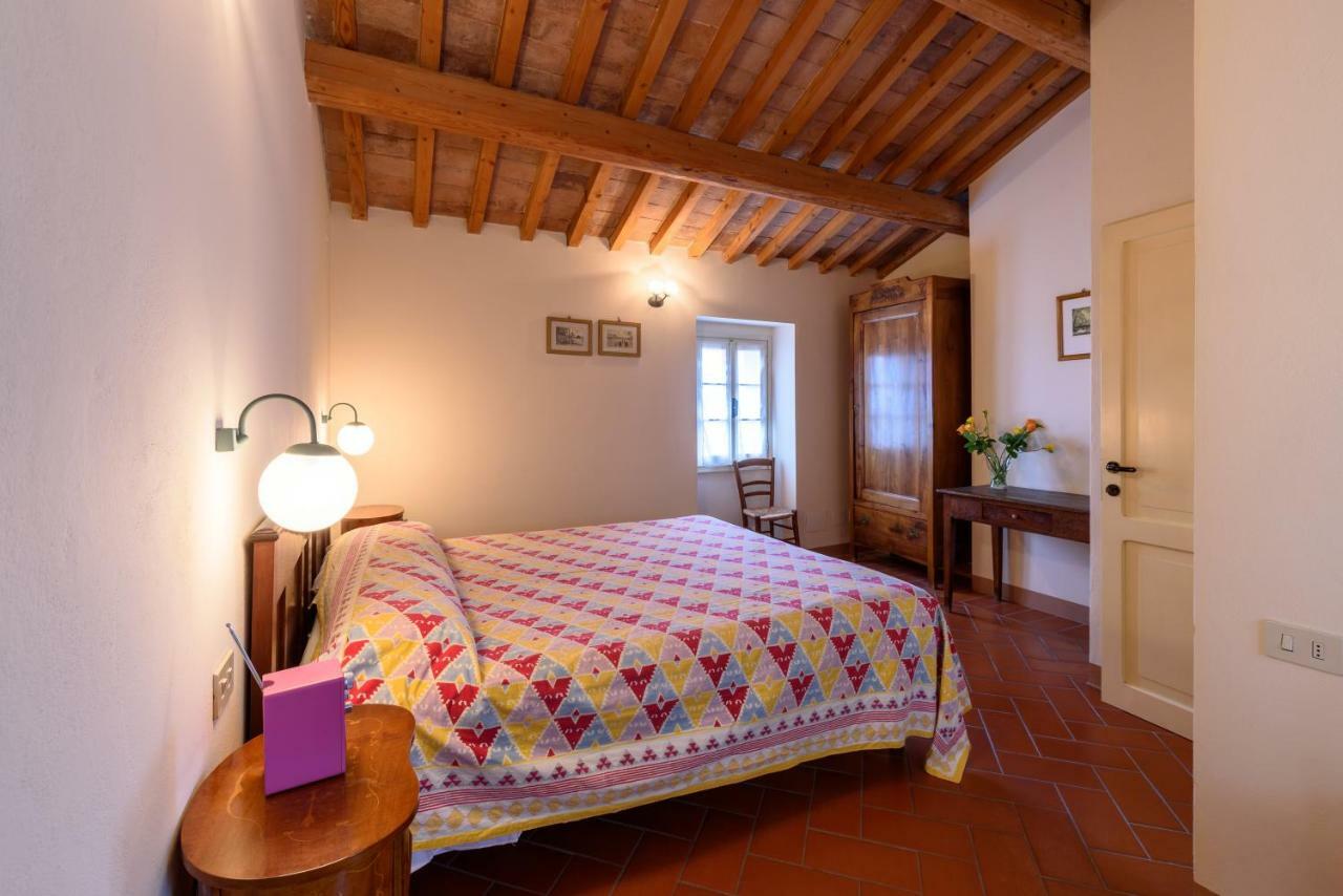 La Locanda Del Povero Diavolo Torriana Luaran gambar