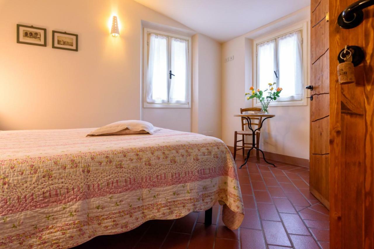 La Locanda Del Povero Diavolo Torriana Luaran gambar