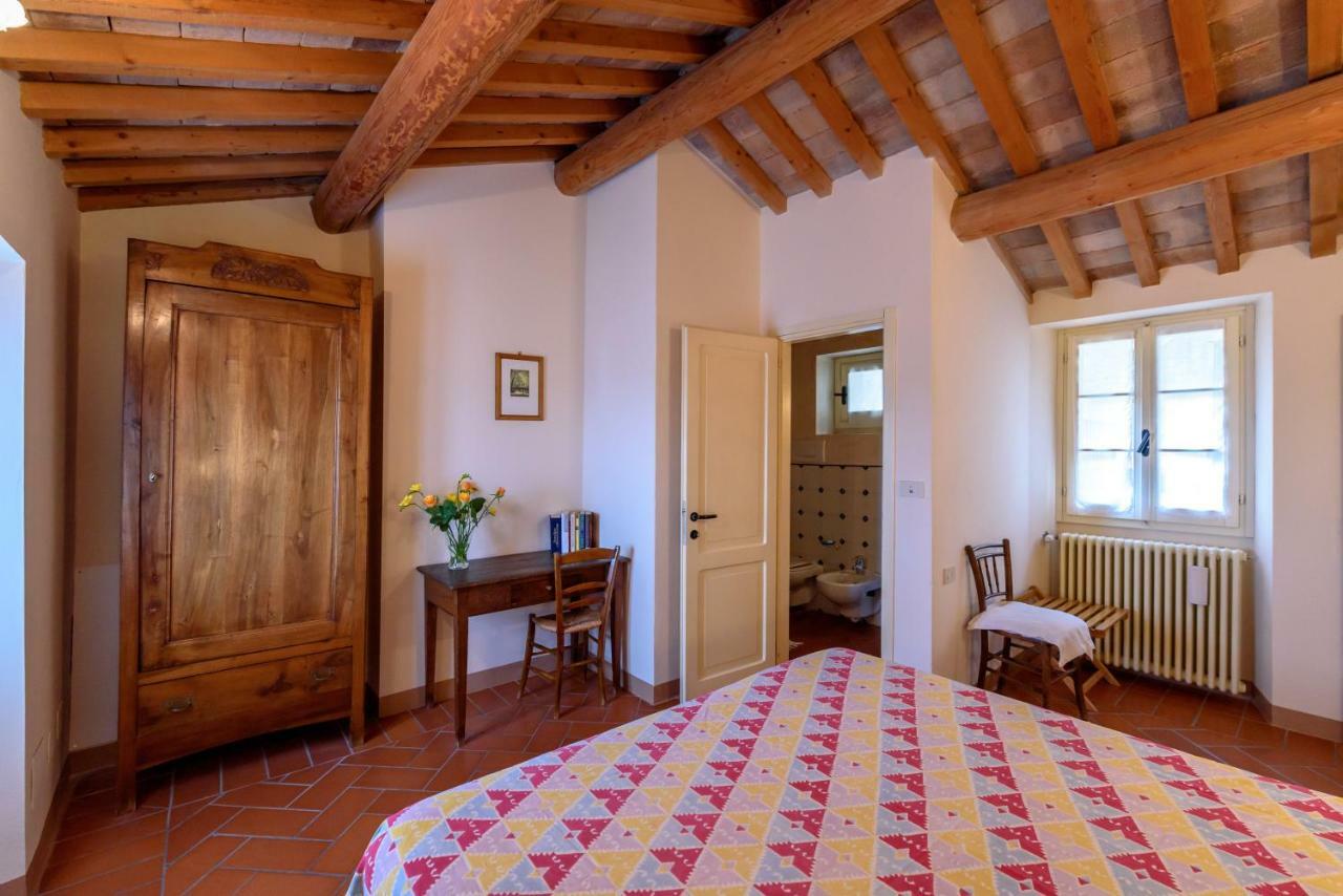 La Locanda Del Povero Diavolo Torriana Luaran gambar