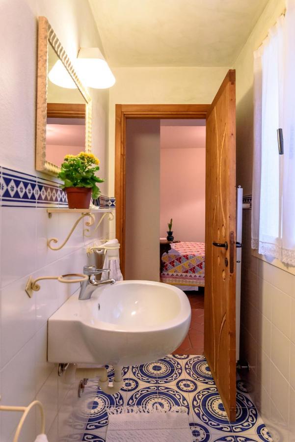La Locanda Del Povero Diavolo Torriana Luaran gambar